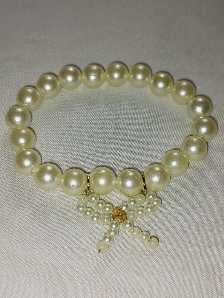 White Bow Bracelet