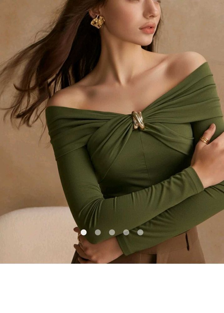 💚Savana Olive Off-Shoulder Top