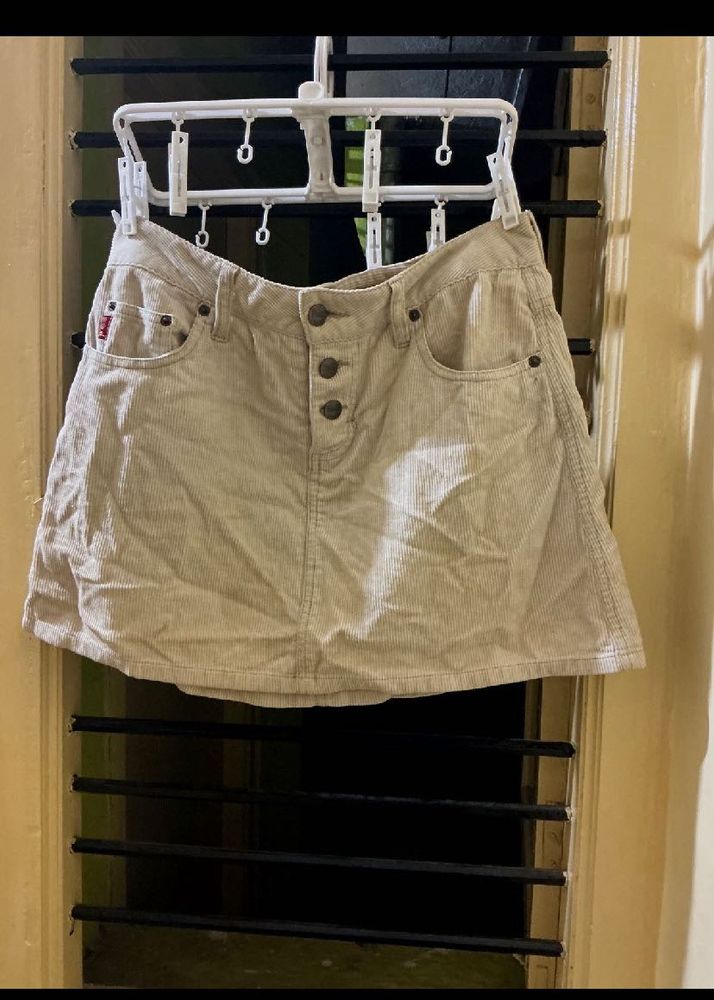 NEW MUDD  Cute corduroy Skirt