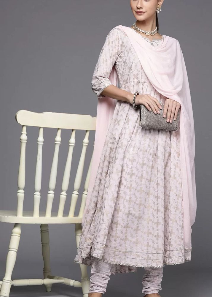 Libas Women Suit