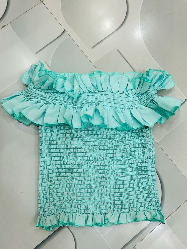 Cute Ruffle Off-Shoulder Top