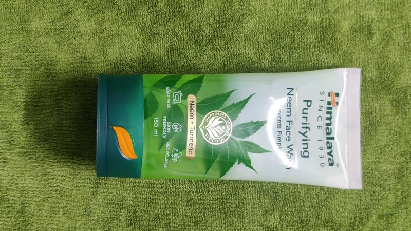 Himalaya Purifying Neem Face Wash