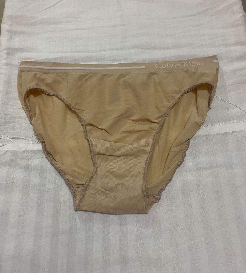 Calvin Klein Beige Panties 28-32