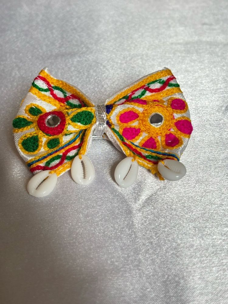 Medium Embroidered Bow with Cowrie Shells