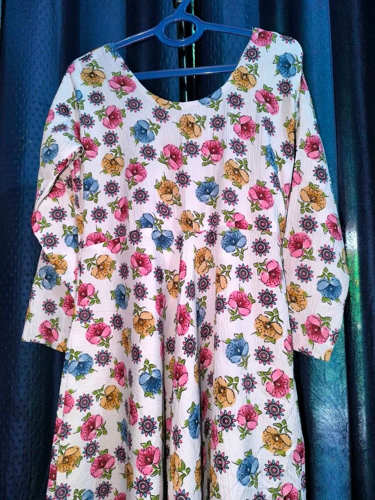 Elegant Floral A-line Kurta