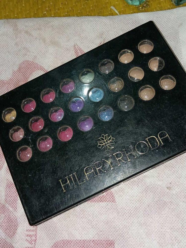 Hilary Rhoda Eyeshadow Palette