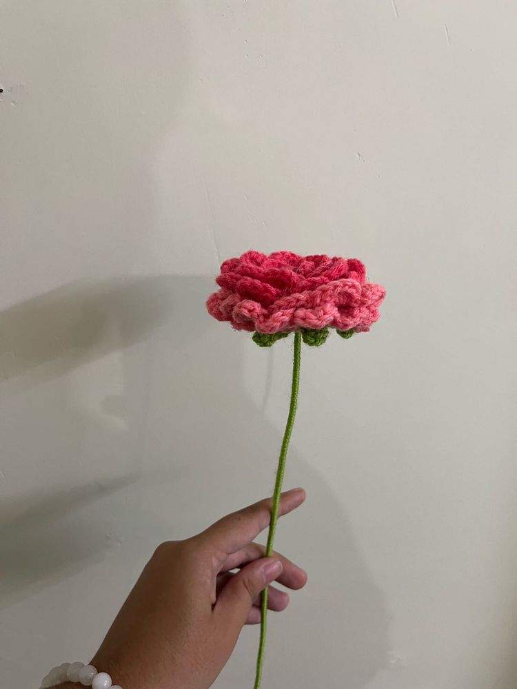 Crochet rose