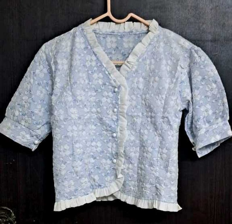Women Tops