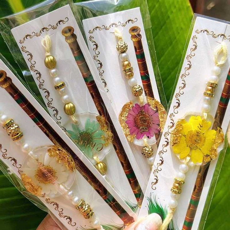 Real Flower 1 Rakhi With Name
