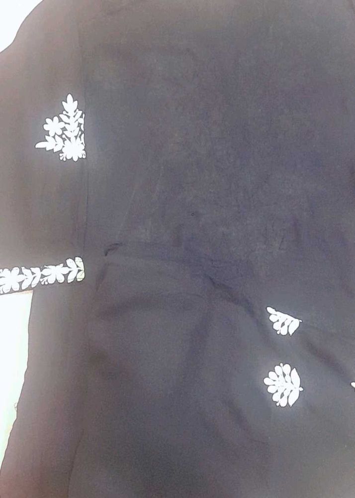 Elegant Embroidered Kurta