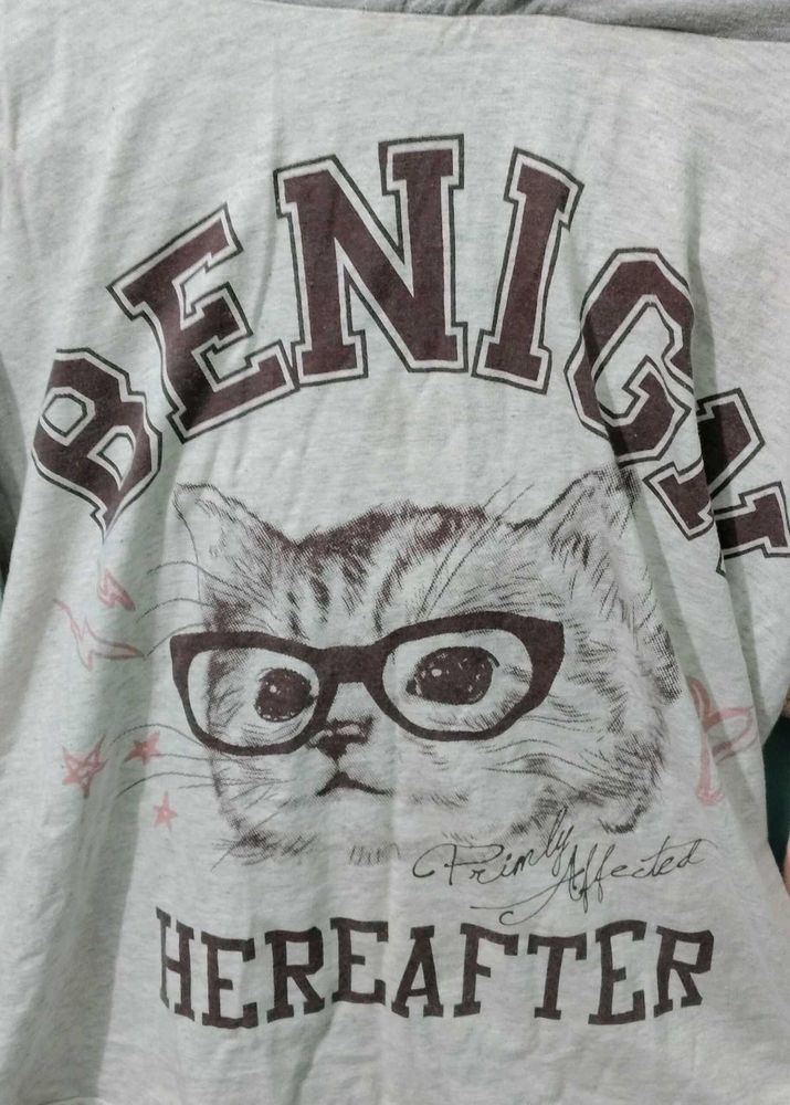 Benign Hereafter Cat Graphic Top