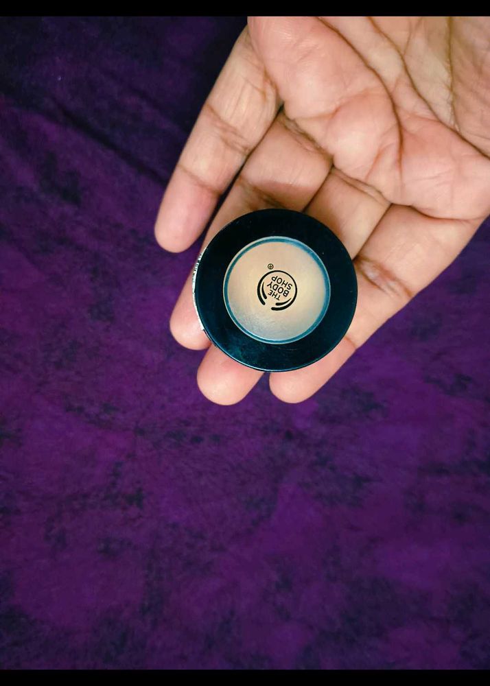 The Body Shop Matt Clay Full Coverage Concealer