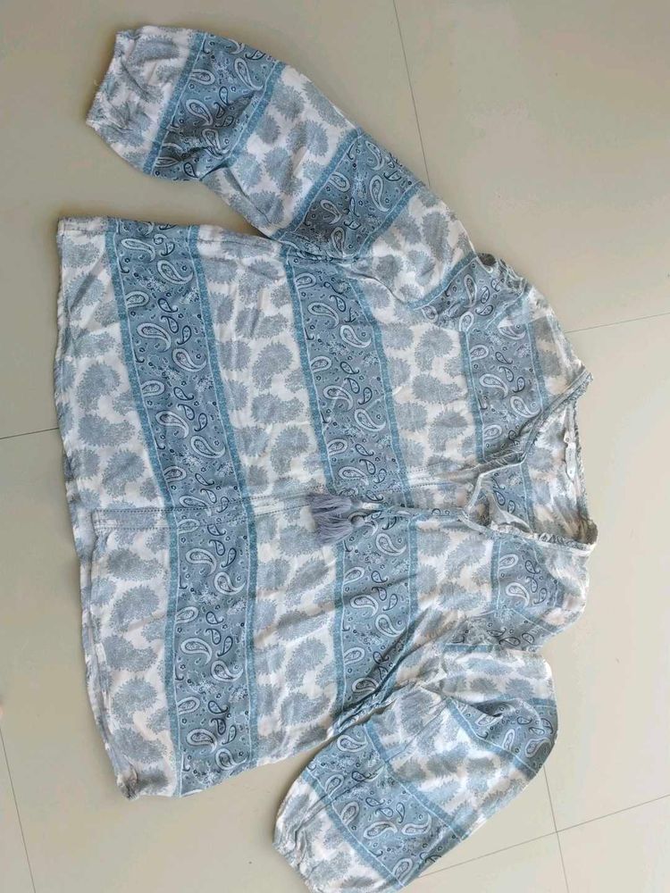 Patterned Blouse Top