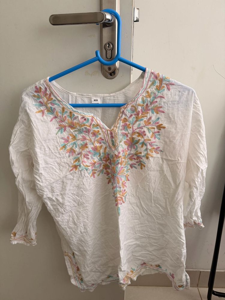 Chikankari short kutra for college