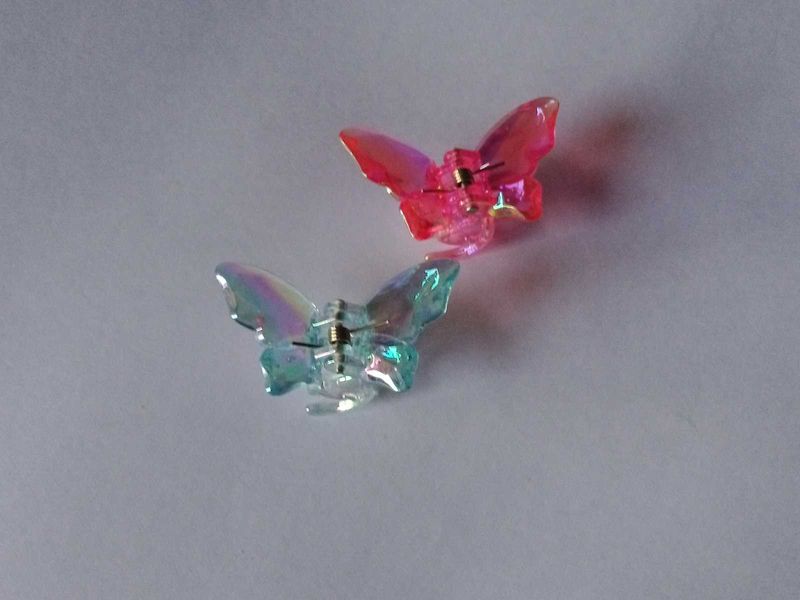 Pintresty Butterfly Hair Clips.Set Of 4 Random