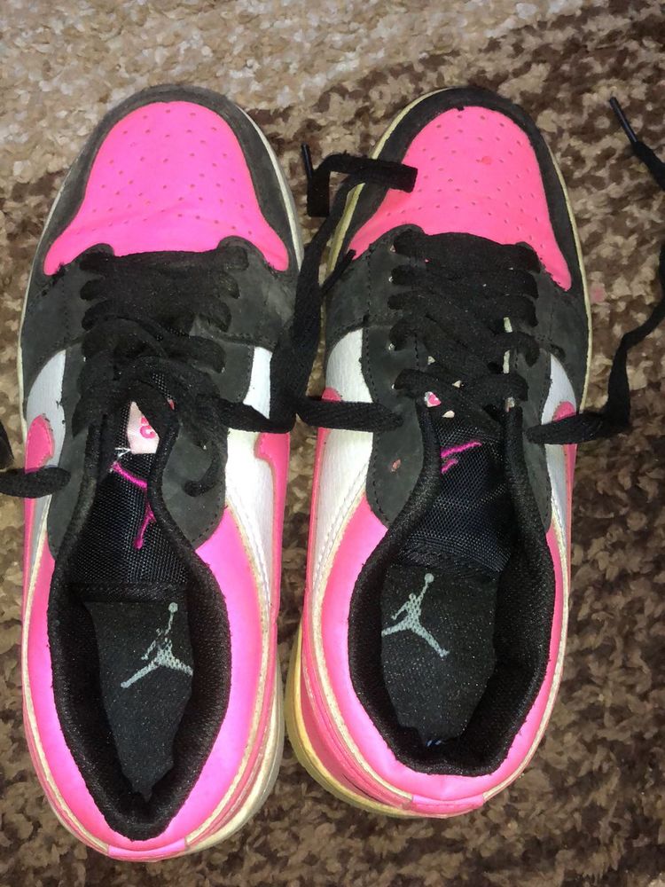 Nike Dunk Low “Fierce Pink / black” Sneaker ..