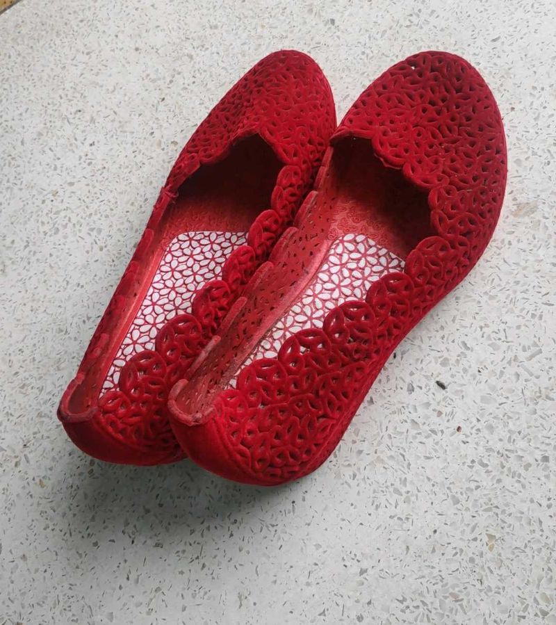Beautiful Red Velvet Finish Ballerinas