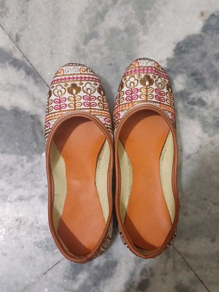 Punjabi Jutti