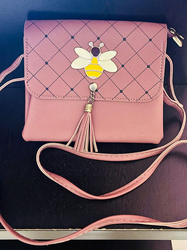 Women&#39;s Pink Slings Bag