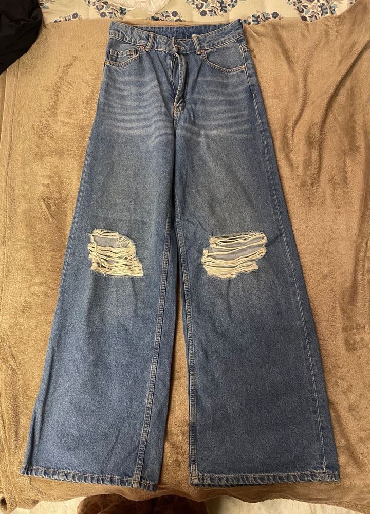 Ripped Wide Leg Jeans