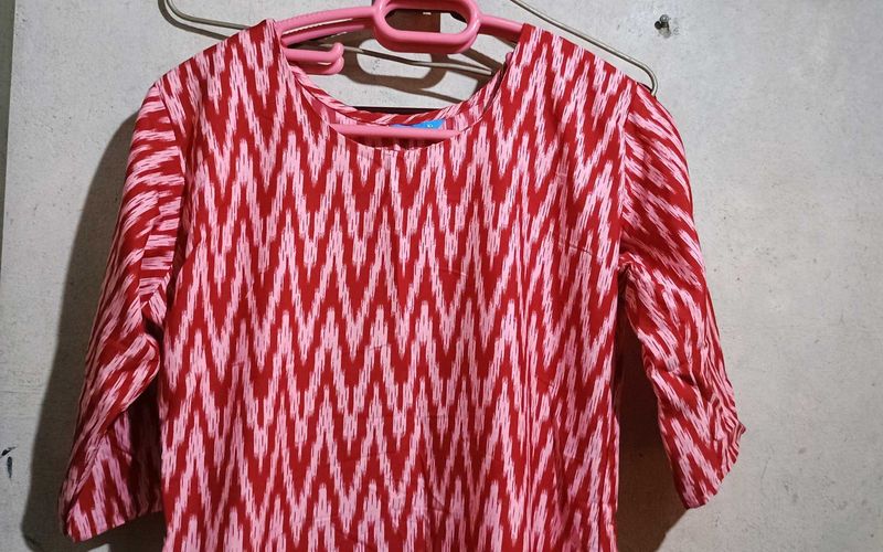 Red Stripped Straight Kurtha