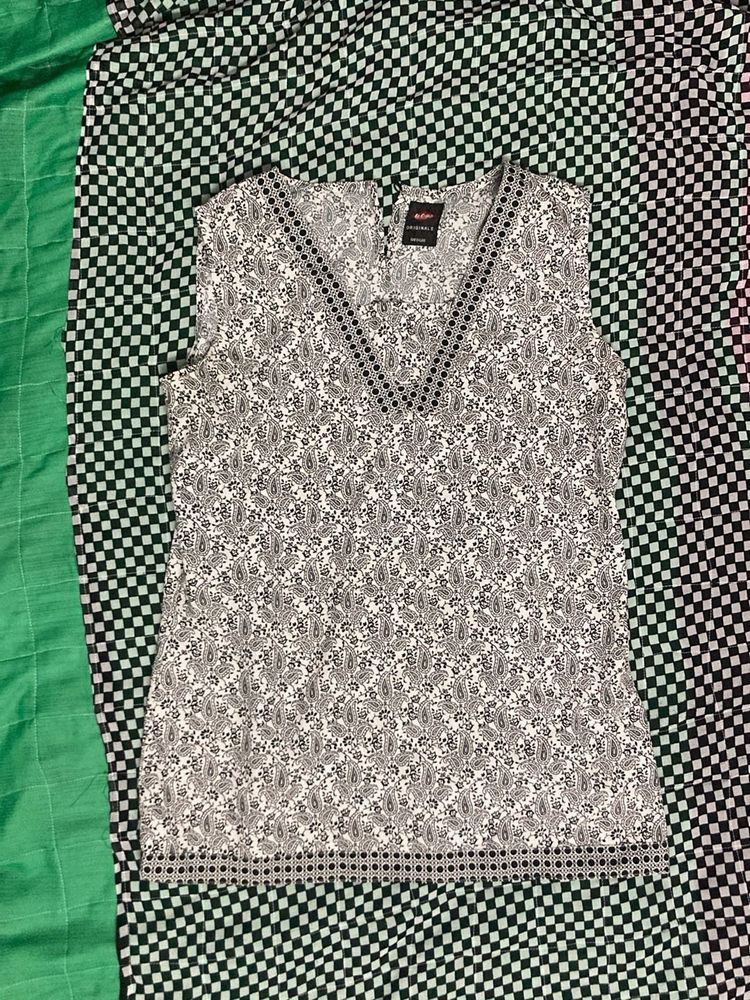 Paisley Print Sleeveless Top