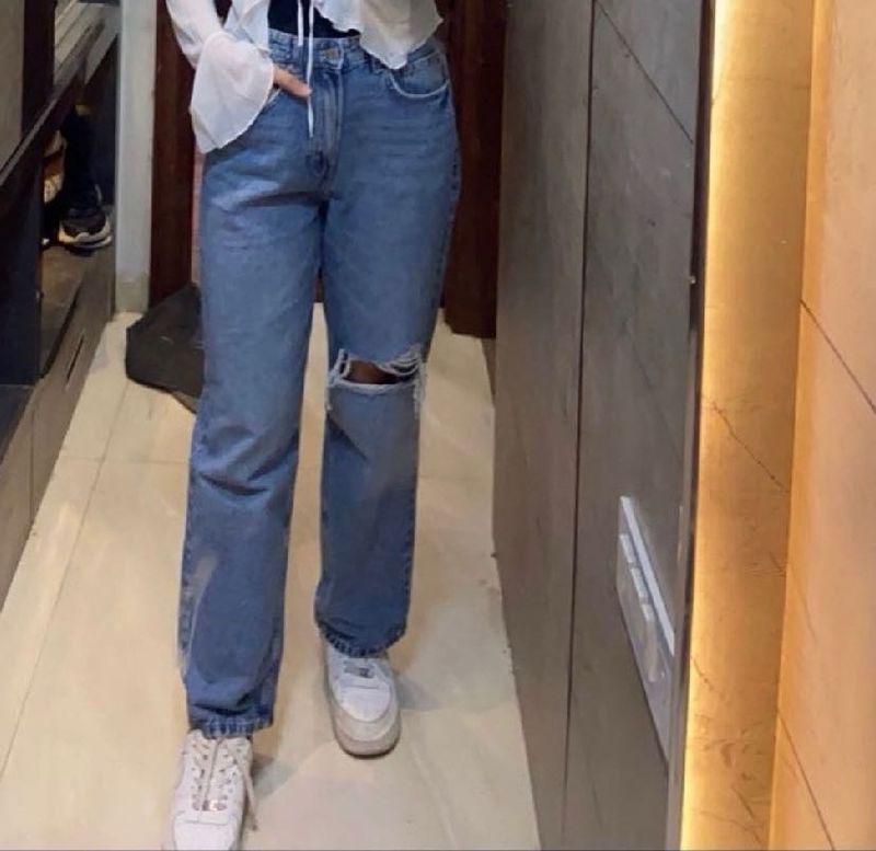 H&amp;M Straight Ultra High Waist Jeans