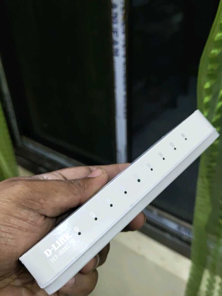 Combo Set – 2 Network Switch 10/100Mbps