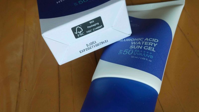 Isntree Hyaluronic Acid Watery Sun Gel Spf 50+✨