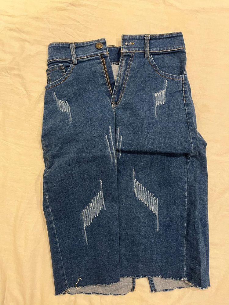 Distressed Denim Jeans