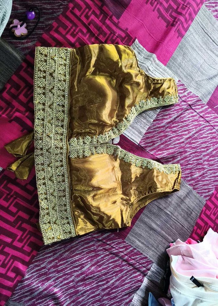 Gold Embellished Blouse💗✨