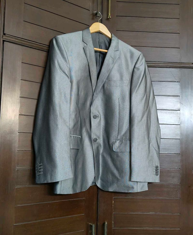 VanHeusen®_Men Grey Textured Slimfit Blazer