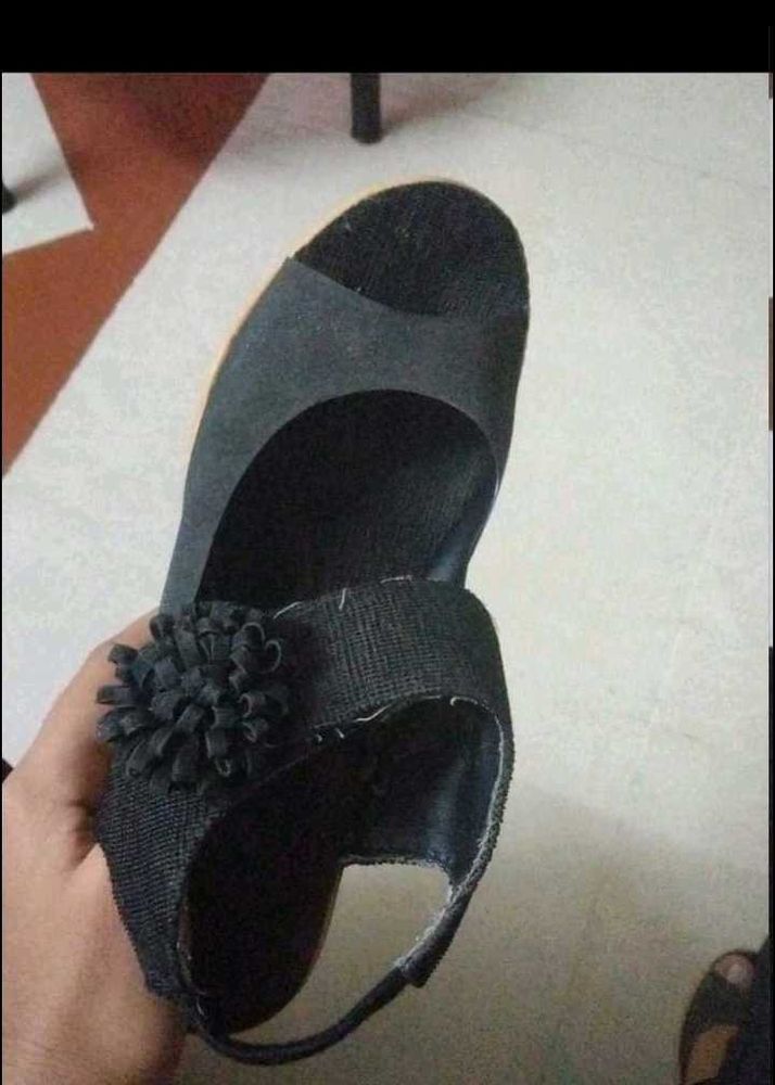 Black Floral Sandals