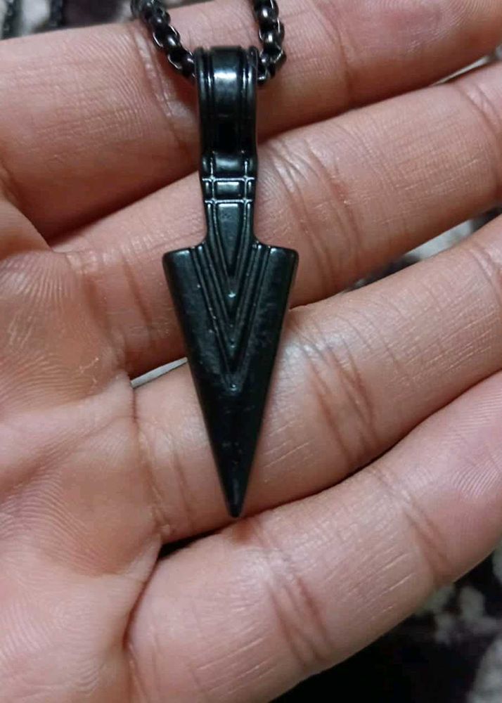 Arrowhead Pendant Necklace