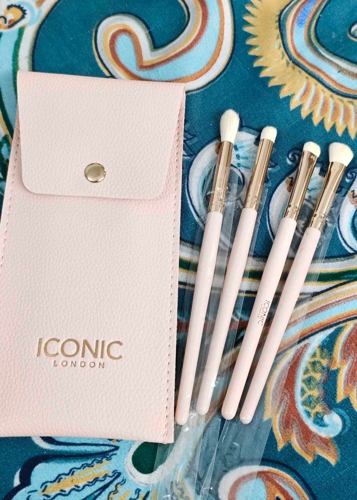 Iconic London Eye Brushes