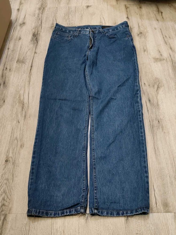 Ma2187 Hard currency jeans waist 34 inches