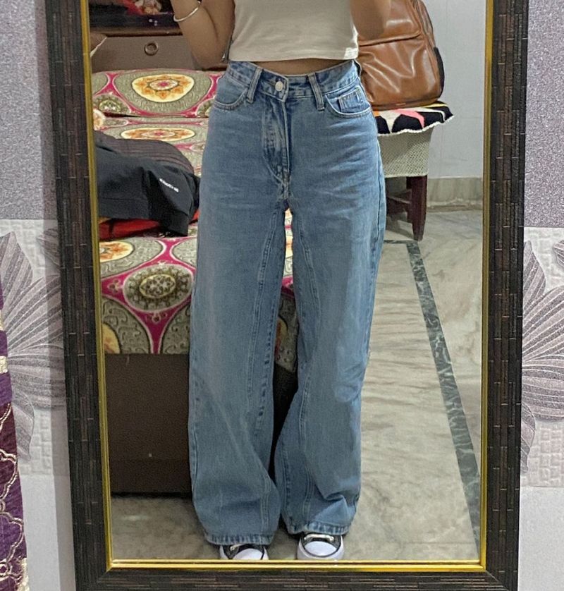 Light Wash Wide Leg Jeans