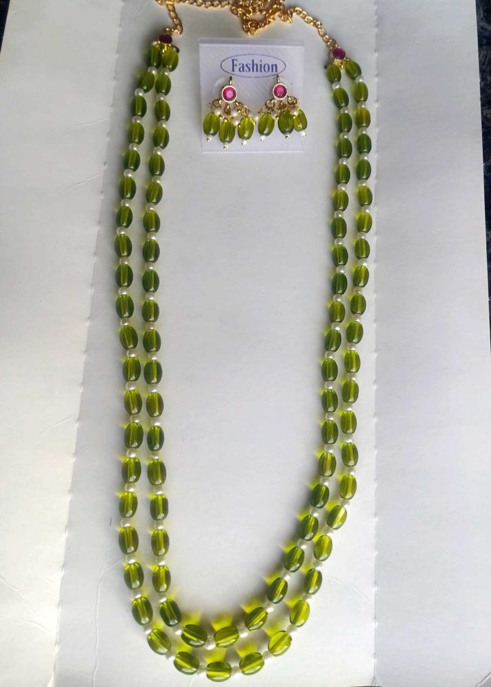 Green Beaded Necklace &amp; Earrings