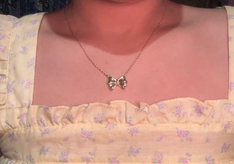 Gold Bow Necklace 🎀✨