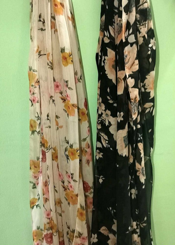 Black And White Colour Full Stalls