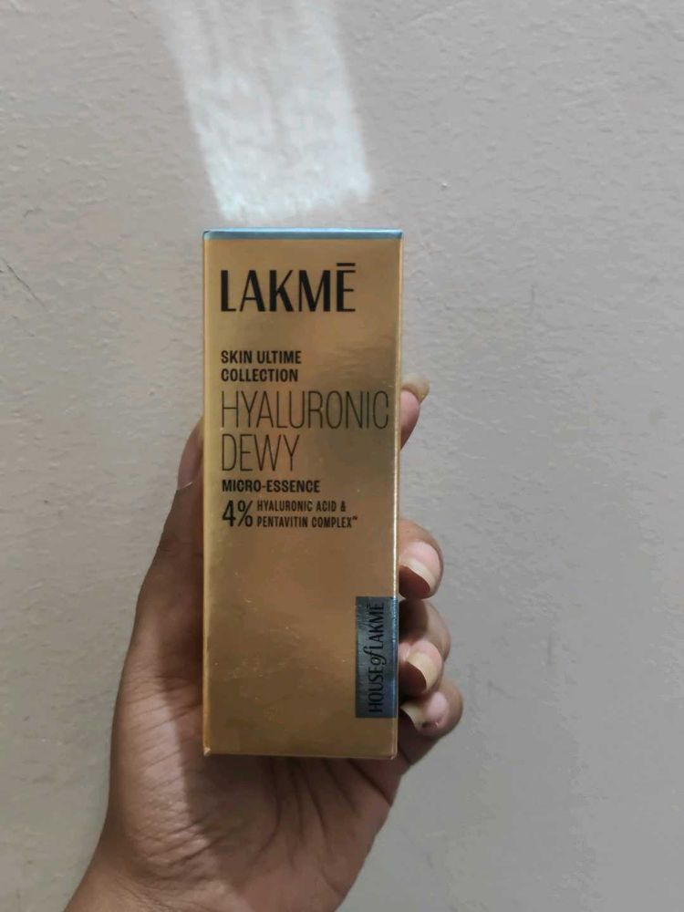 LAKME Hyaluronic Dewy