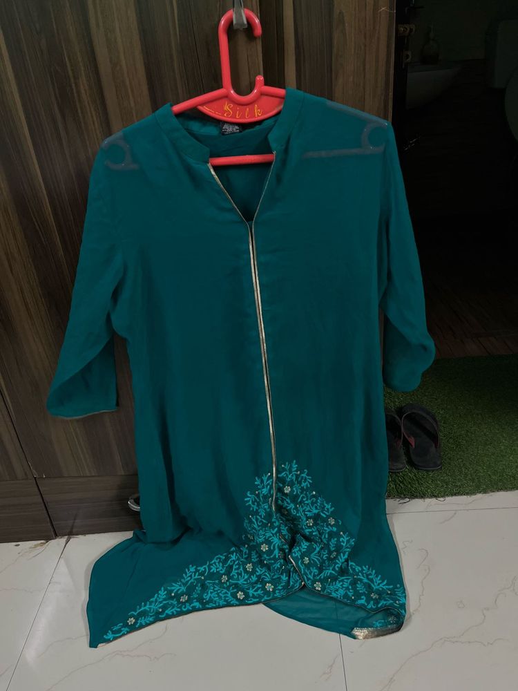 New Soch Green Beautiful Suit Set With Pants