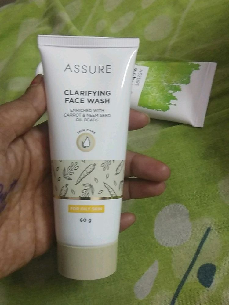 Assure Clarifying Face Wash