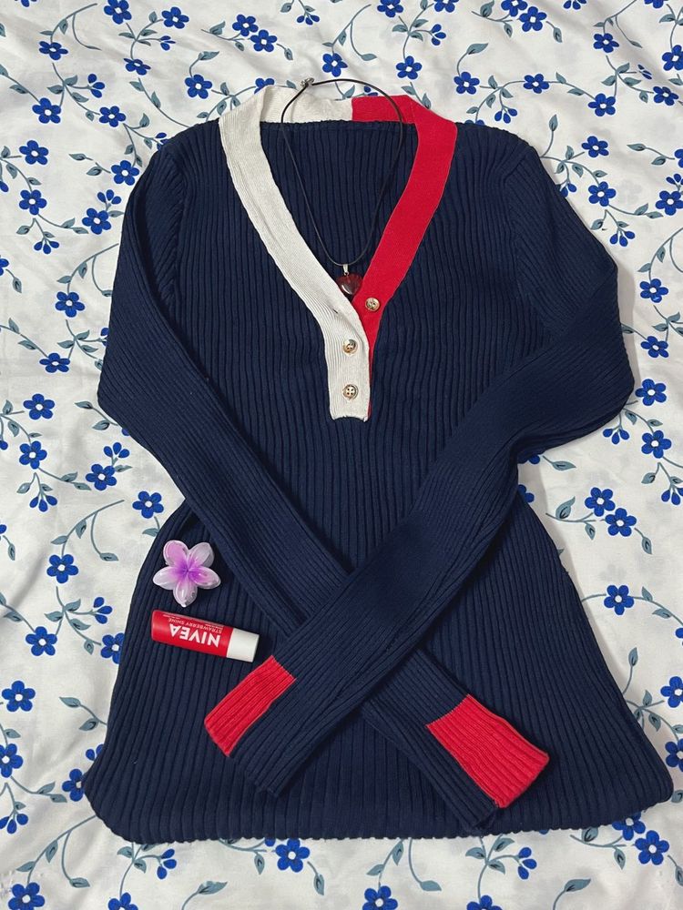 Stylish Navy &amp; Red Knit Top