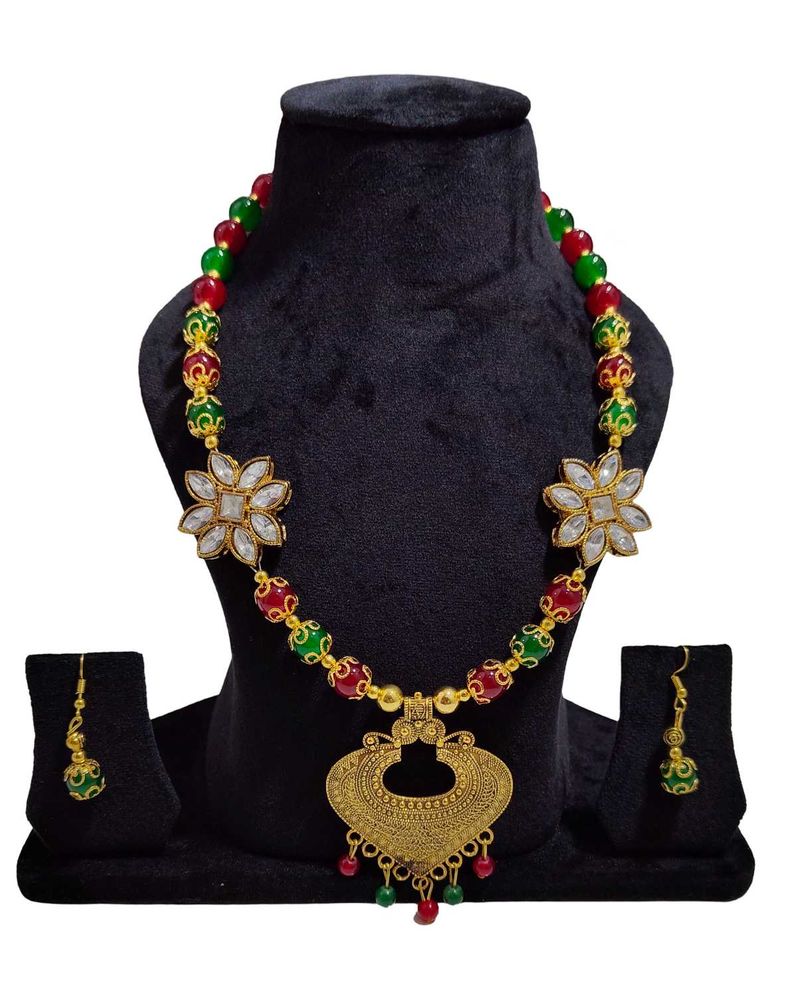 Multi Pearl Unique Traditional Designe Necklace &amp;