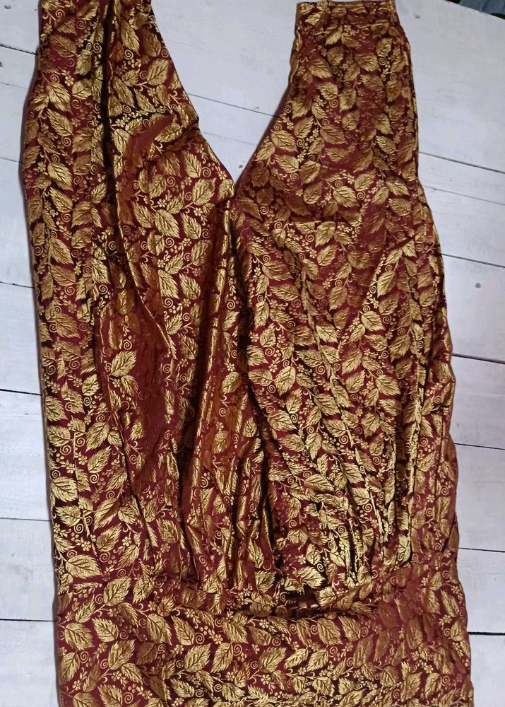 Elegant Patterned Fabric