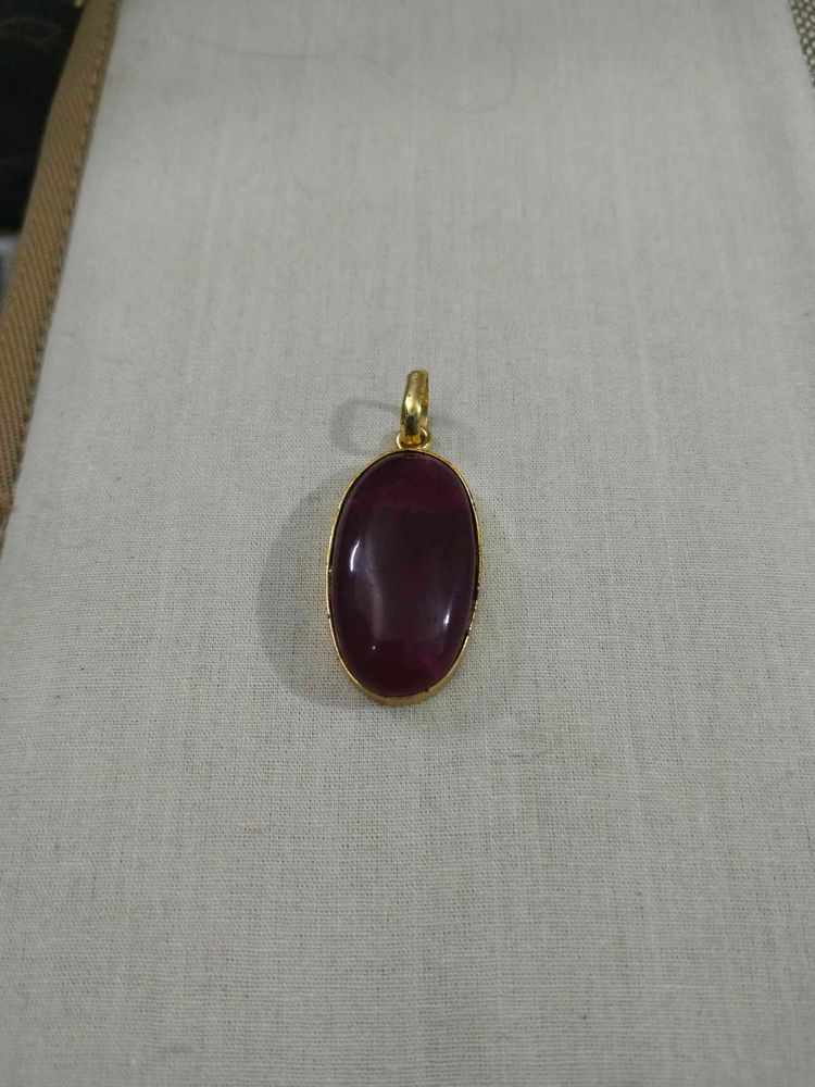 Beautiful Stone Pendant For Women