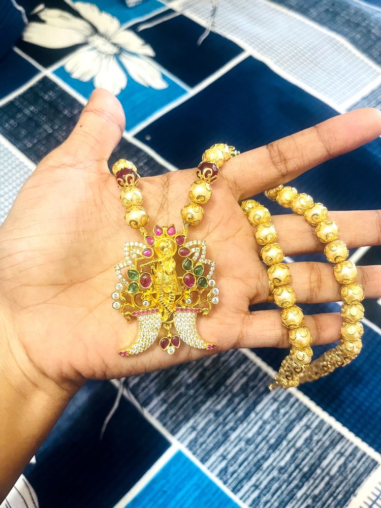 Pearl chain with Shrikrishna dollar