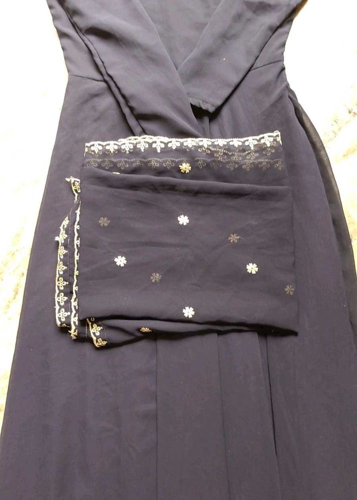 Elegant Embroidered Kurta