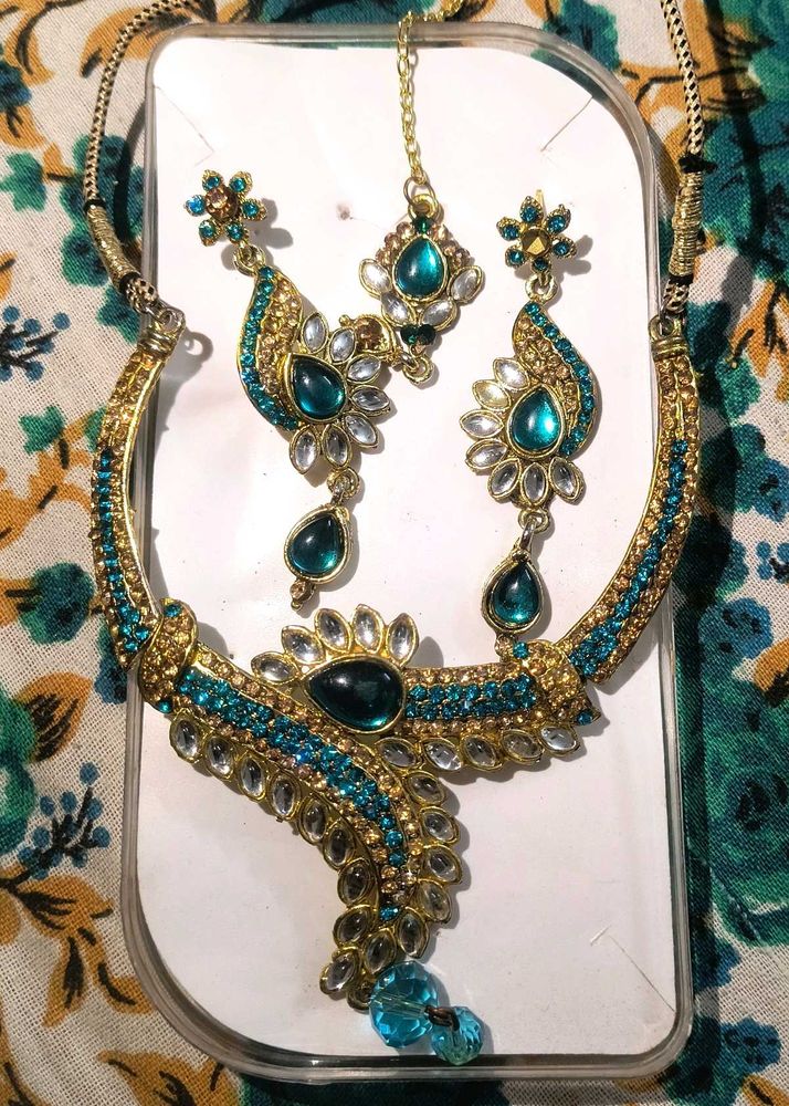 Elegant Jewelry Set